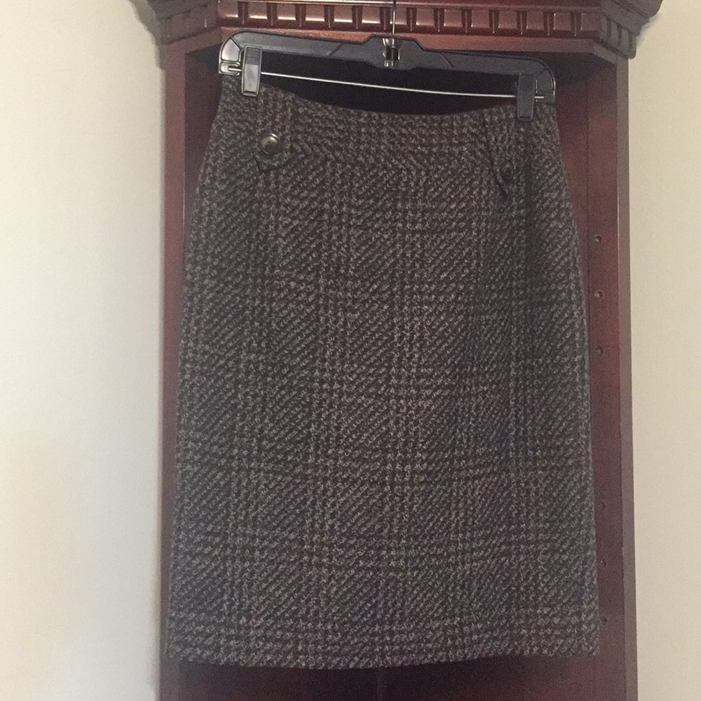 Tweed Skirt size 6